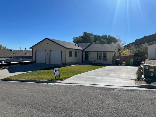 $425,000 | 1306 Fawn Lane, Rawlins, WY 82301