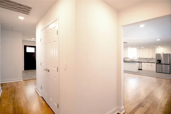 $3,000 | 8006 Richmond Avenue, Houston, TX 77063