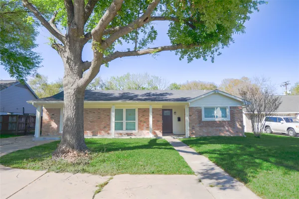 $3,000 | 8006 Richmond Avenue, Houston, TX 77063