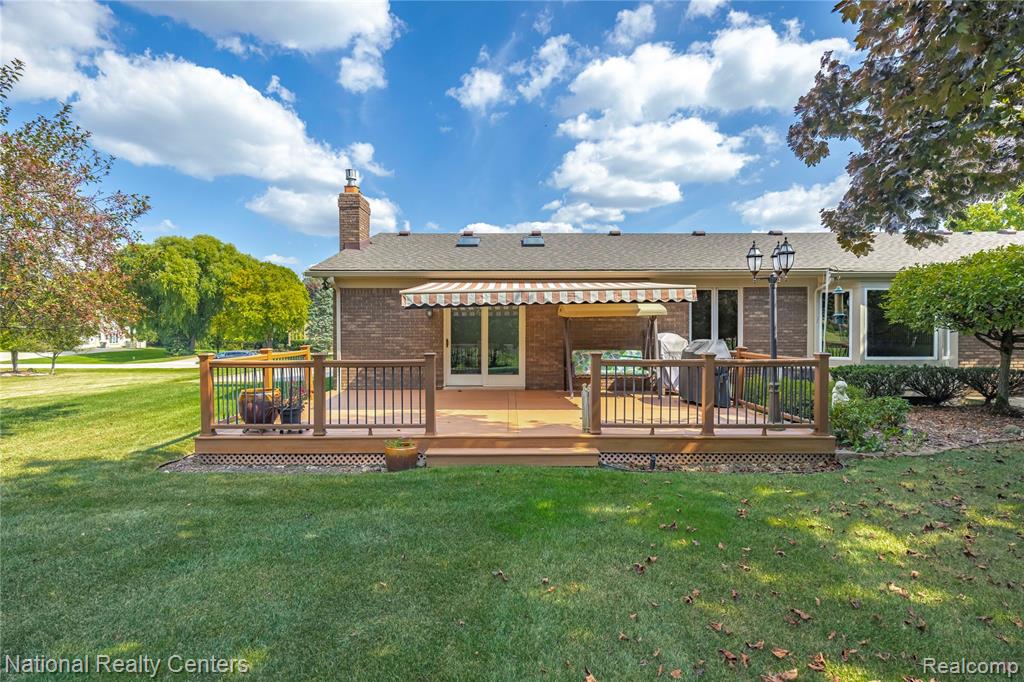 26131 Pleasant Valley Road Farmington Hills, MI 48331 - Photo 51 of 61