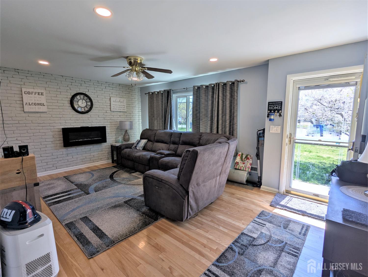 370 Marlboro Road Old Bridge, NJ 08857 - Photo 4 of 26