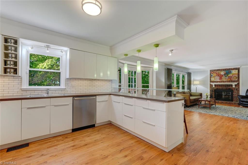 5205 Candlewick Road Greensboro, NC 27455 - Photo 5 of 31 Gallery Image 5
