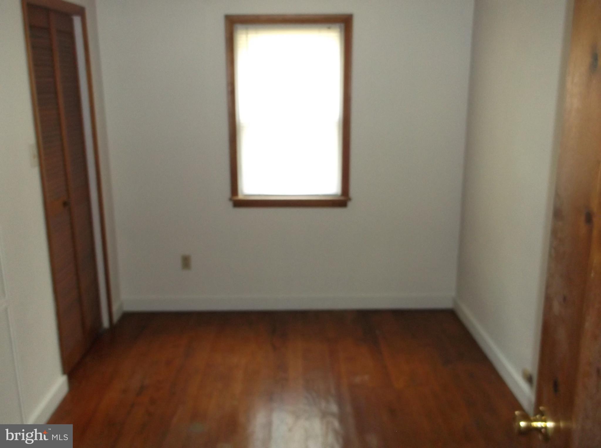 705 North Reeds Road Downingtown, PA 19335 - Photo 5 of 10 front cottage beedroom