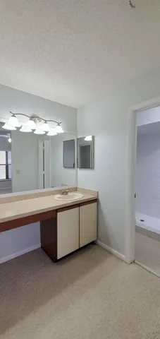 $2,120 | 3961 Southwest Greenwood Way, Unit E, Palm City, FL 34990