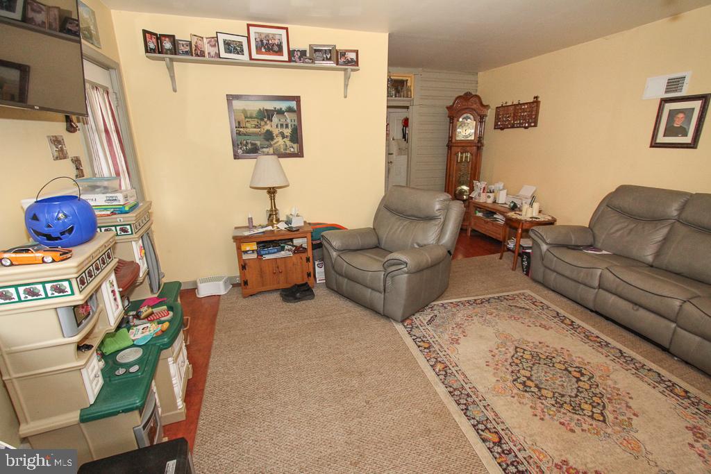 138 West Branch Road Barto, PA 19504 - Photo 4 of 25 Gallery Image 4