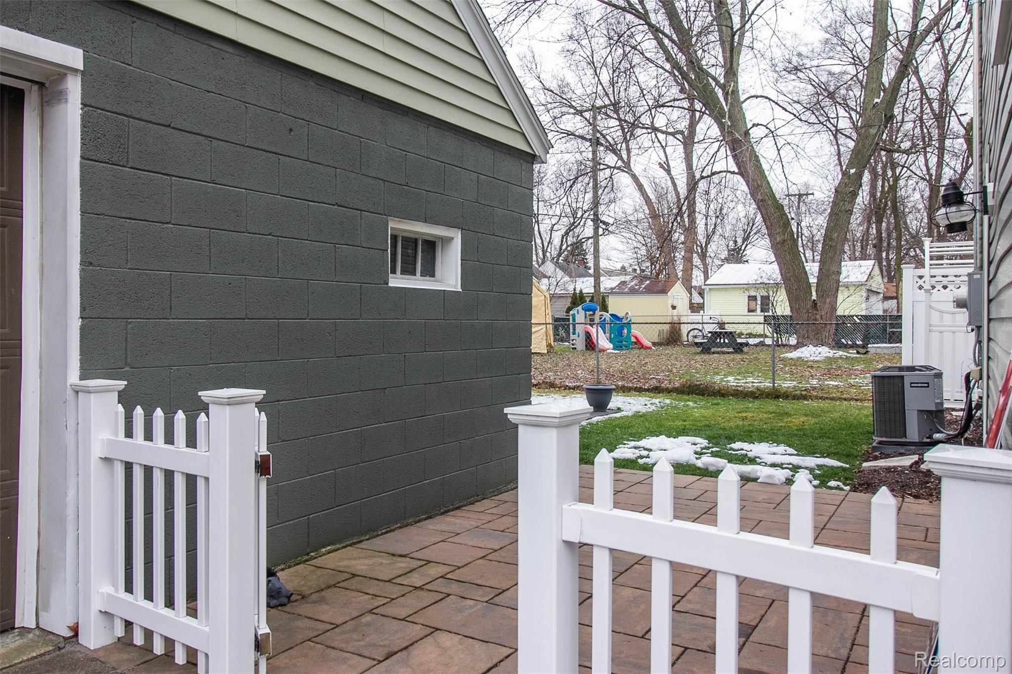 2189 Franklin Road Berkley, MI 48072 - Photo 43 of 43 51.jpg