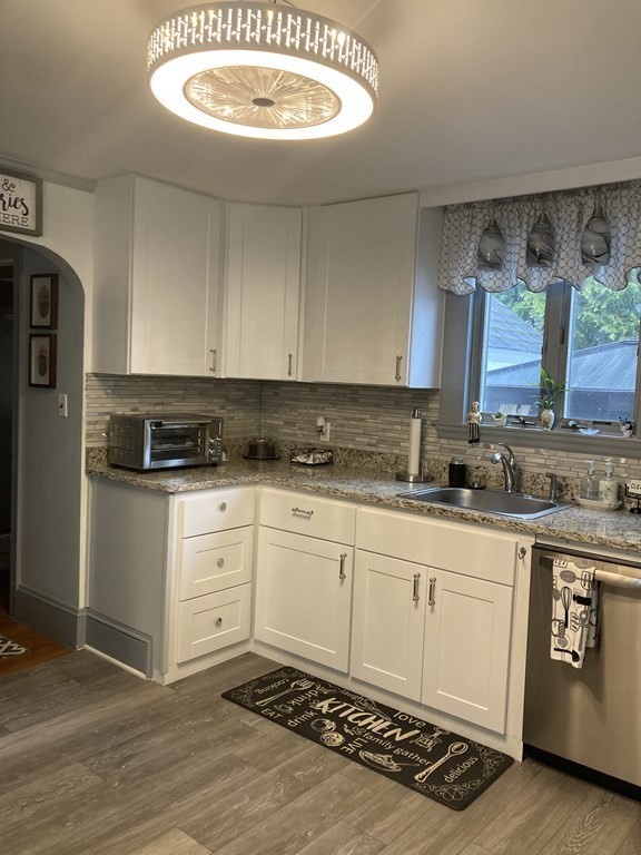 1 Foxcroft Street Lawrence, MA 01843 - Photo 10 of 37