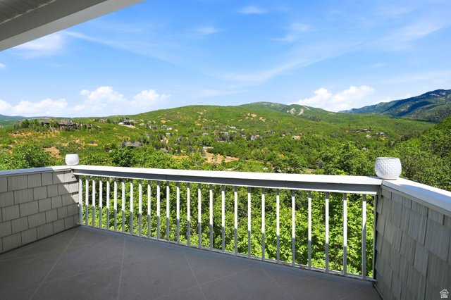 1979 Cave Hollow Way Bountiful, UT 84010 - Photo 45 of 59 Balcony