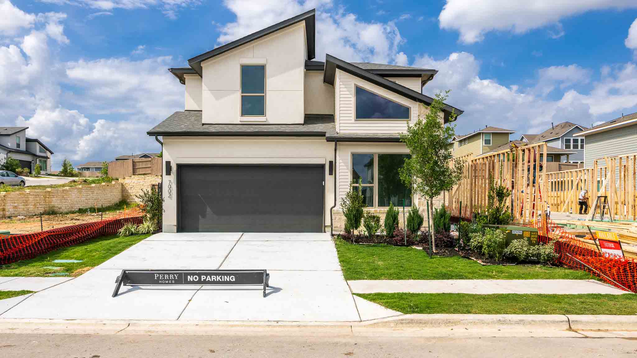 7002 Woodford Way Austin, TX 78744 - Photo 12 of 22