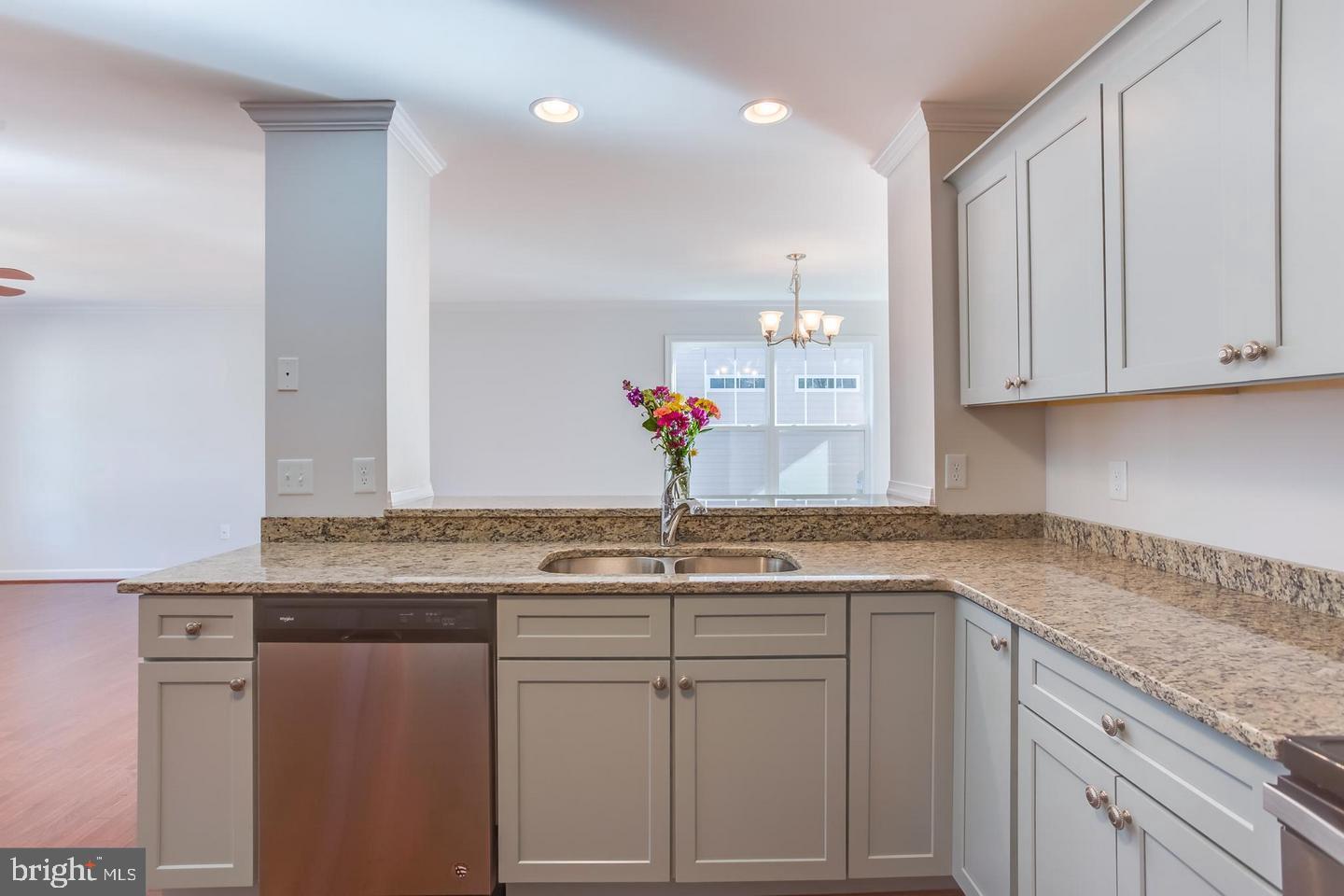 24 Columbia Road Colonial Beach, VA 22443 - Photo 4 of 13 Kitchen Bar Top Standard, Granite