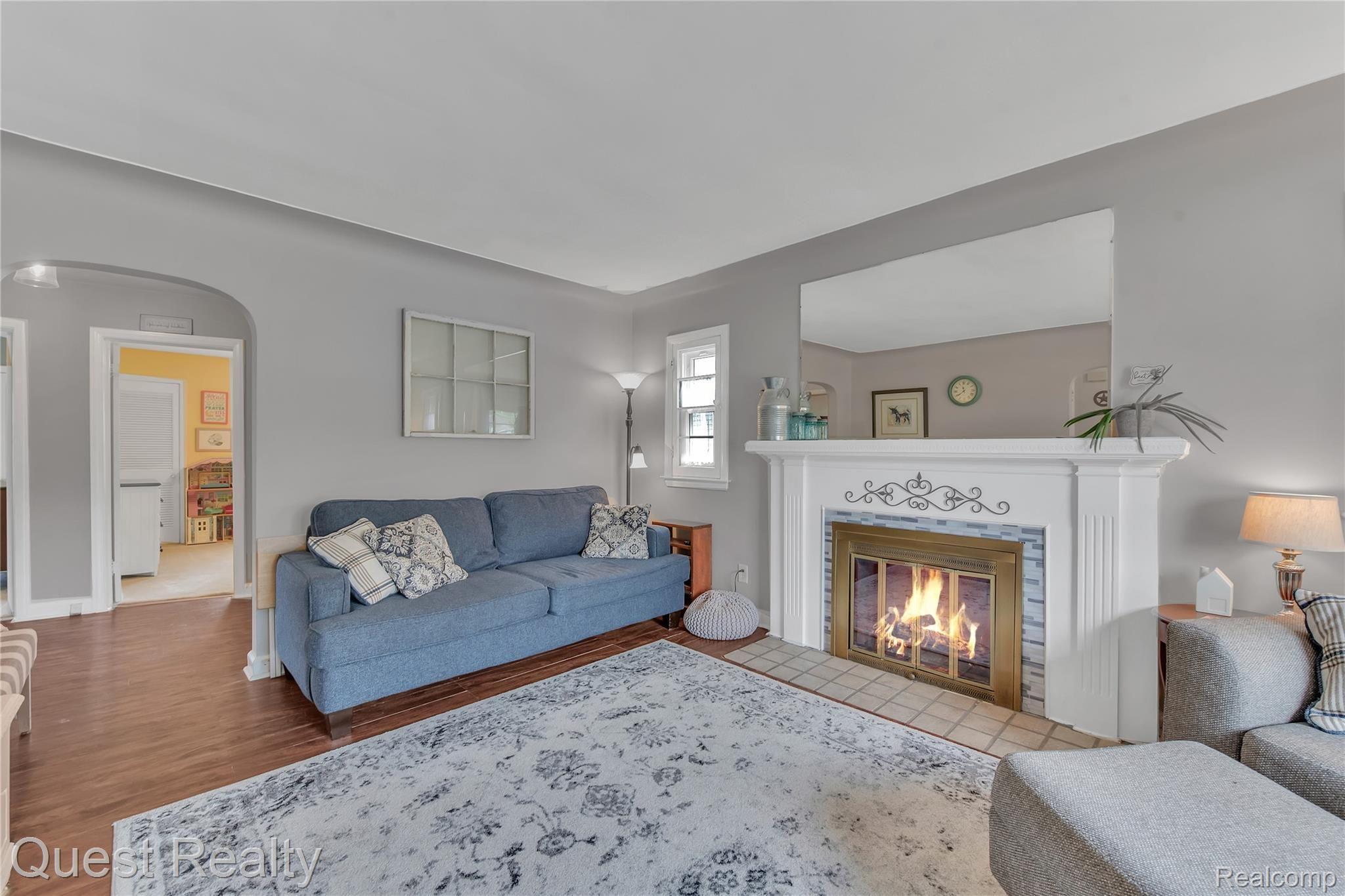 1268 Hampton Road Grosse Pointe, MI 48236 - Photo 16 of 45 1268 Hampton - HD Drone Photography-16.jpg