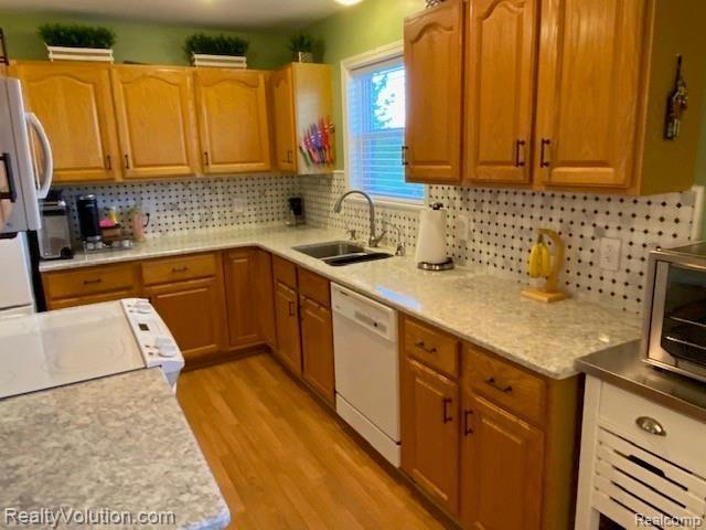 5548 Newark Road Imlay City, MI 48444 - Photo 6 of 46 IMG_3035.jpg
