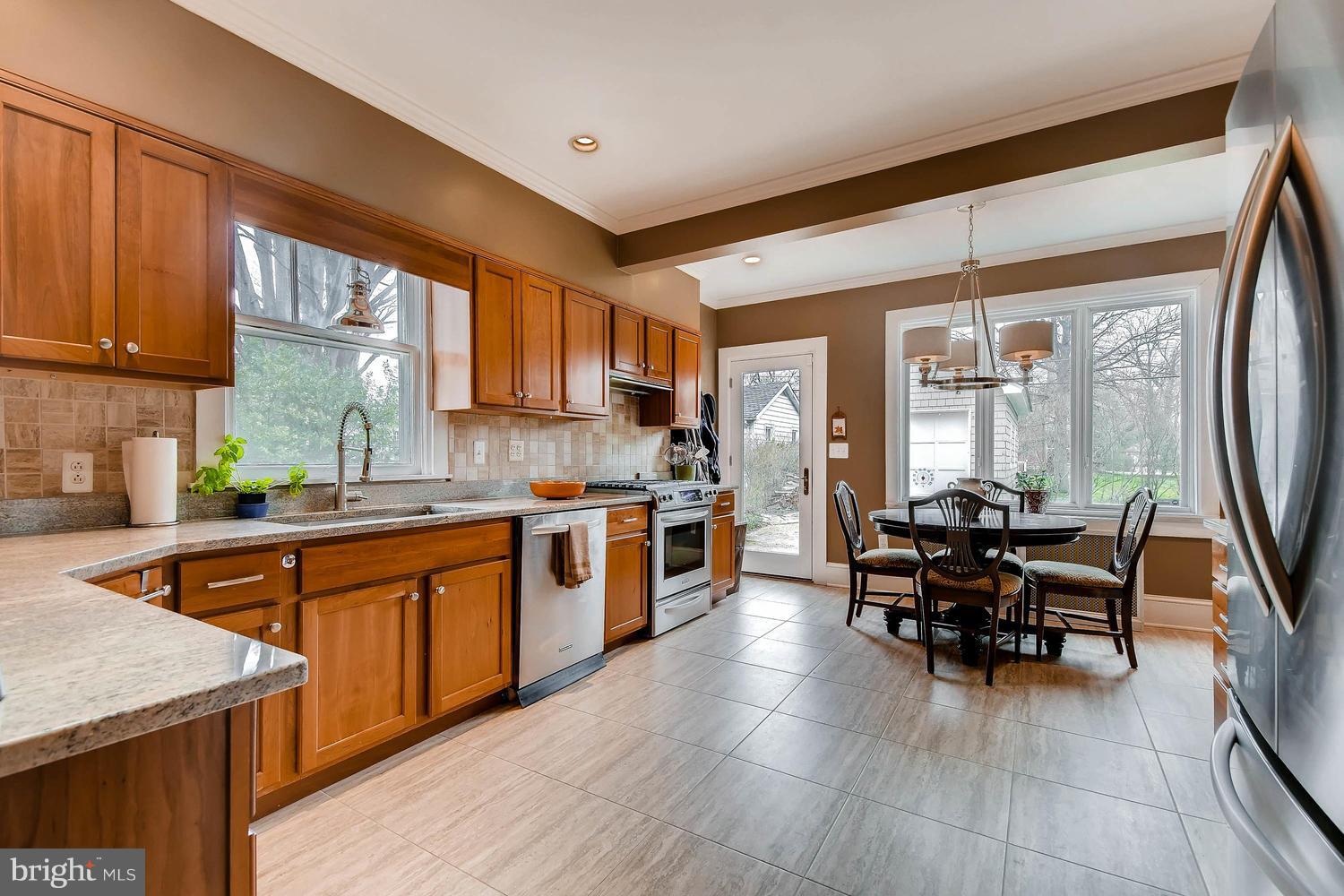 404 Cedarcroft Road Baltimore, MD 21212 - Photo 4 of 28 Kitchen