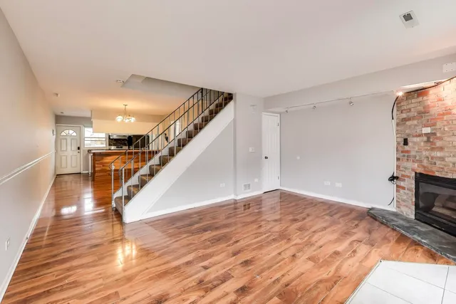 $225,000 | 10438 Major Avenue, Oak Lawn, IL 60453