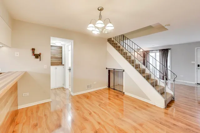 $225,000 | 10438 Major Avenue, Oak Lawn, IL 60453