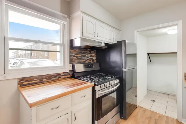 $225,000 | 10438 Major Avenue, Oak Lawn, IL 60453