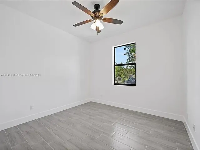 $500,000 | 141 West 16th Street, Riviera Beach, FL 33404