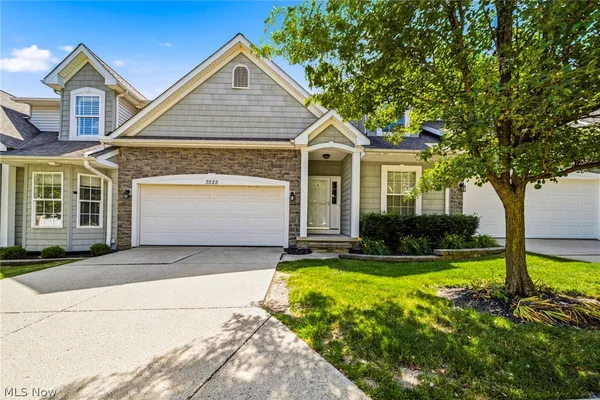 $369,900 | 7025 Easton Way West, Mentor, OH 44060