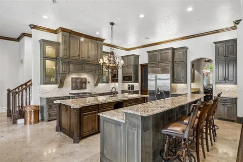 $2,489,000 | 5804 Chalford Common, Colleyville, TX 76034