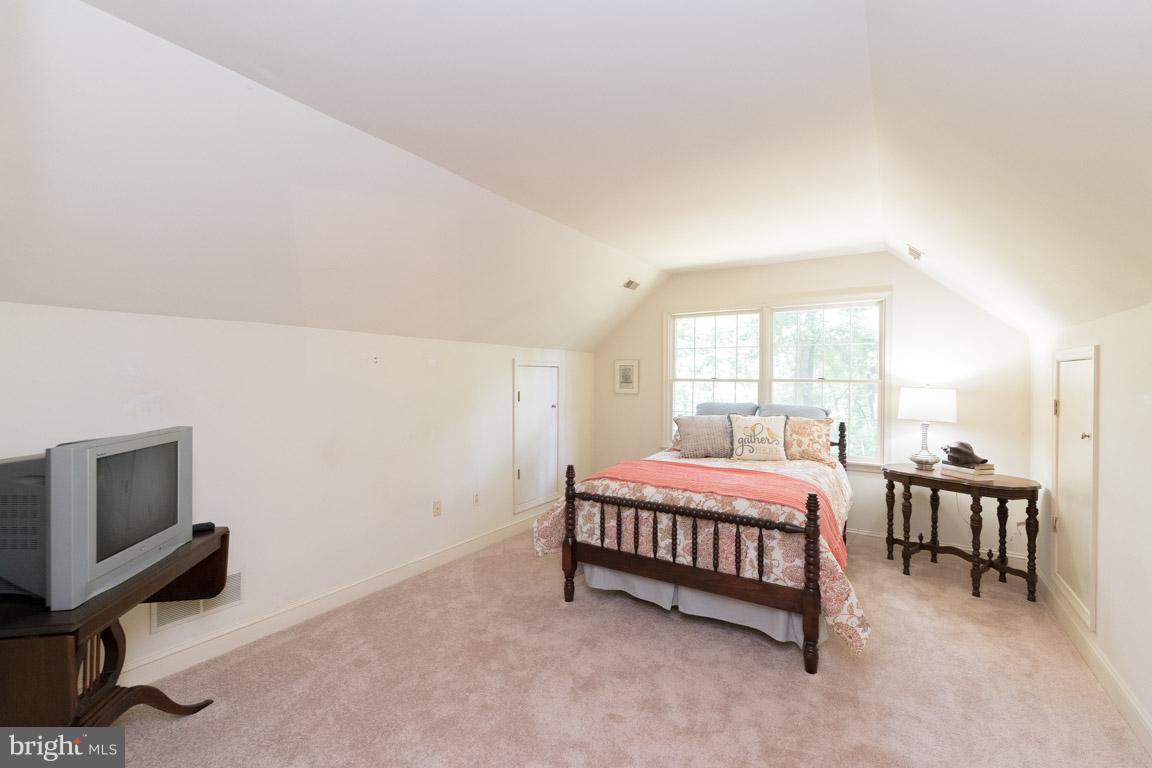 12612 Timber Grove Road Reisterstown, MD 21136 - Photo 23 of 28 Bedroom