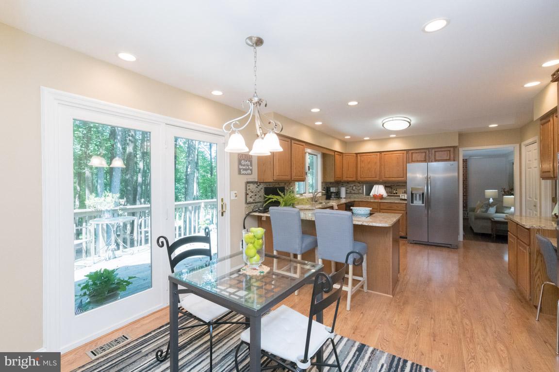 12612 Timber Grove Road Reisterstown, MD 21136 - Photo 10 of 28 Kitchen