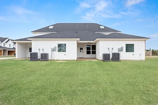 a view of outdoor space