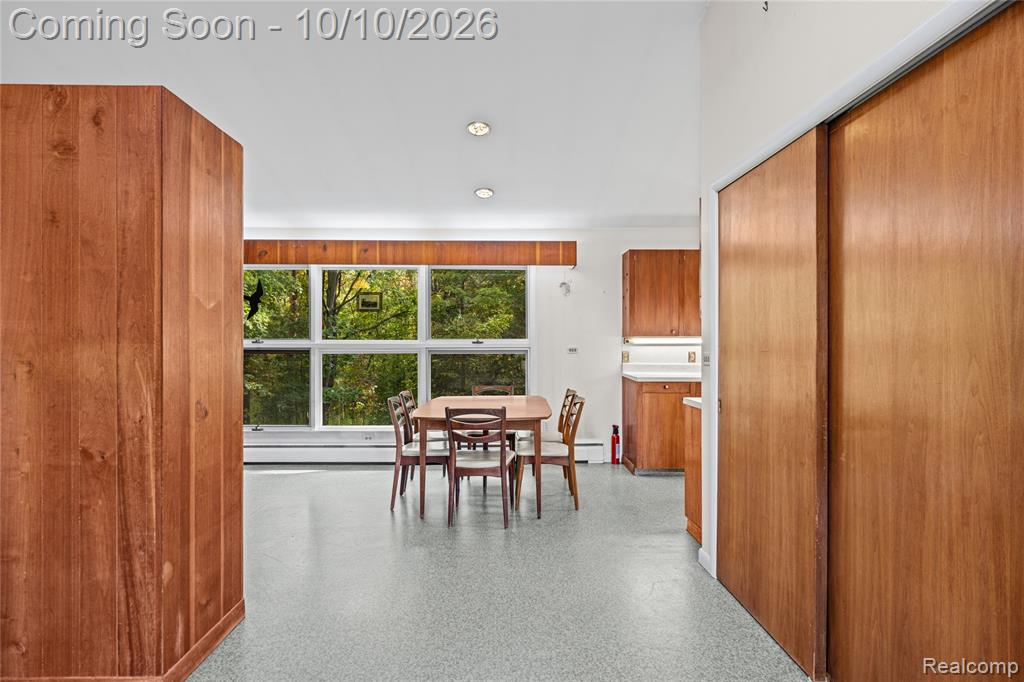 11850 Clinton River Road Sterling Heights, MI 48313 - Photo 11 of 62 Gallery Image 11