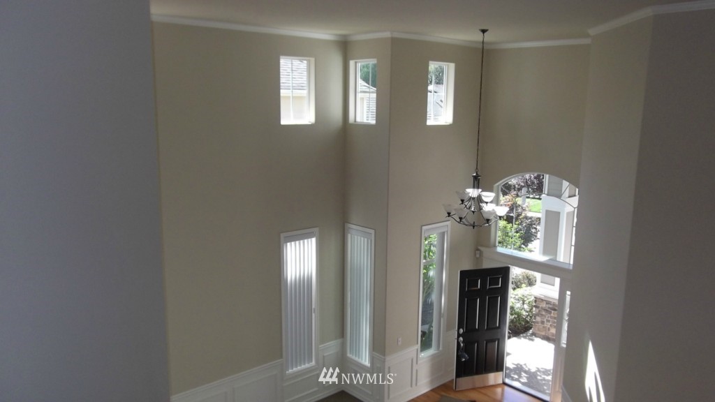 21325 37th Avenue Southeast Bothell, WA 98021 - Photo 2 of 16