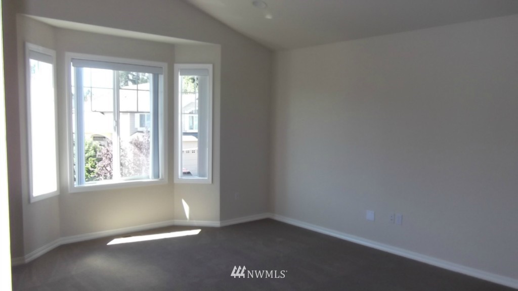 21325 37th Avenue Southeast Bothell, WA 98021 - Photo 14 of 16