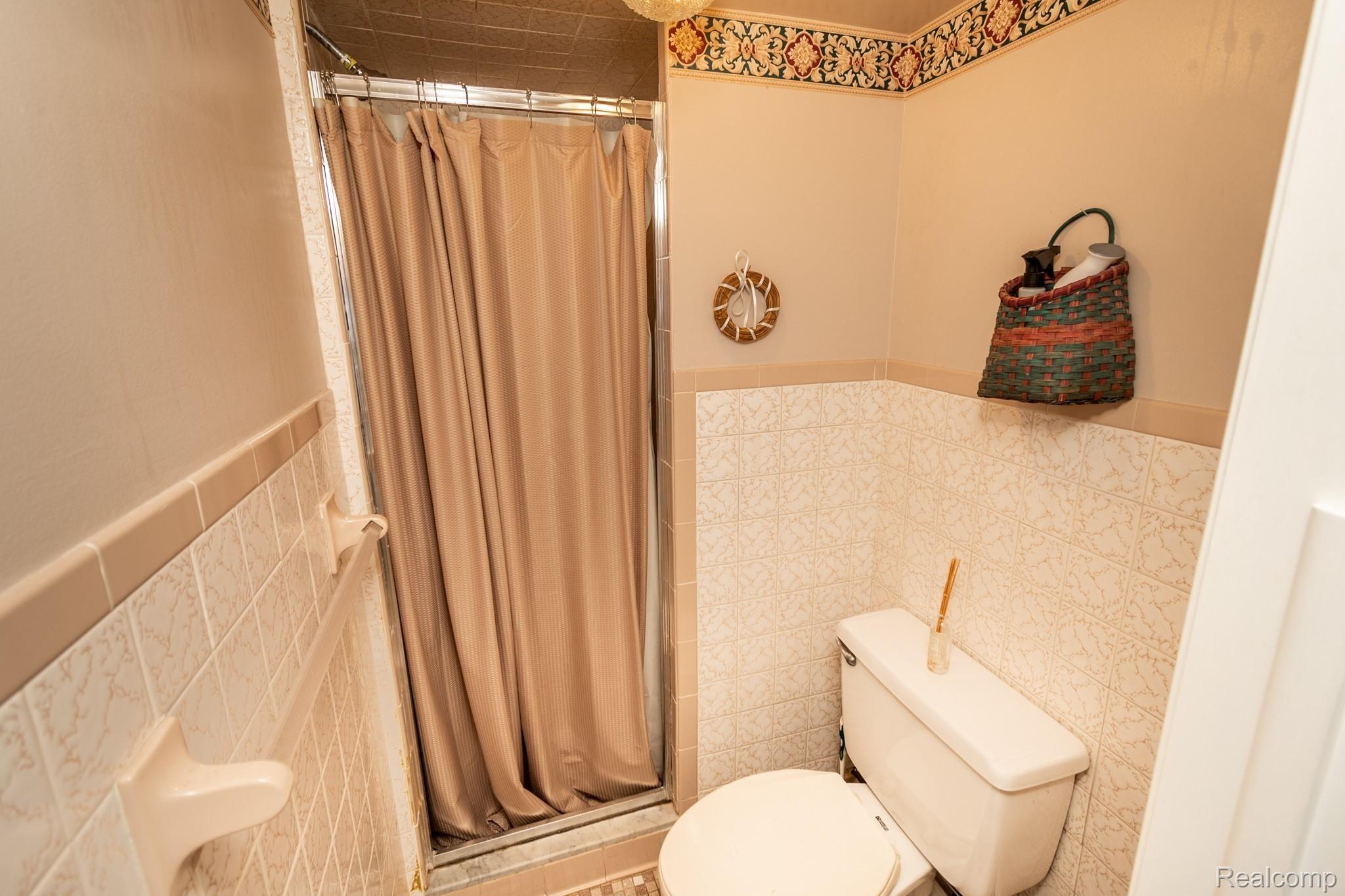 1475 Alter Road Milford, MI 48381 - Photo 48 of 59 049.jpg