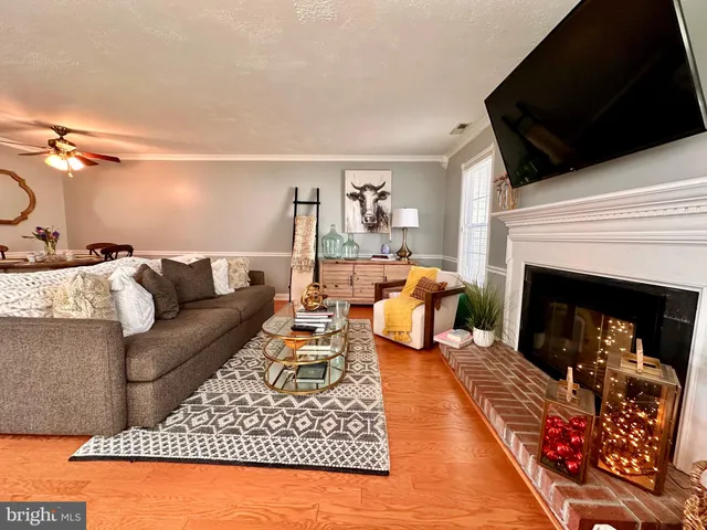 $2,650 | 1456 Chatham Court, Crofton, MD 21114