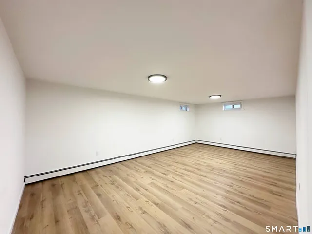 $584,900 | 148 Hyde Road, West Hartford, CT 06117