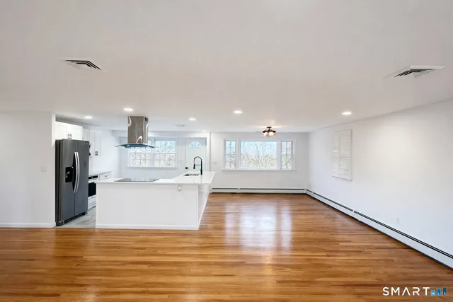 $584,900 | 148 Hyde Road, West Hartford, CT 06117