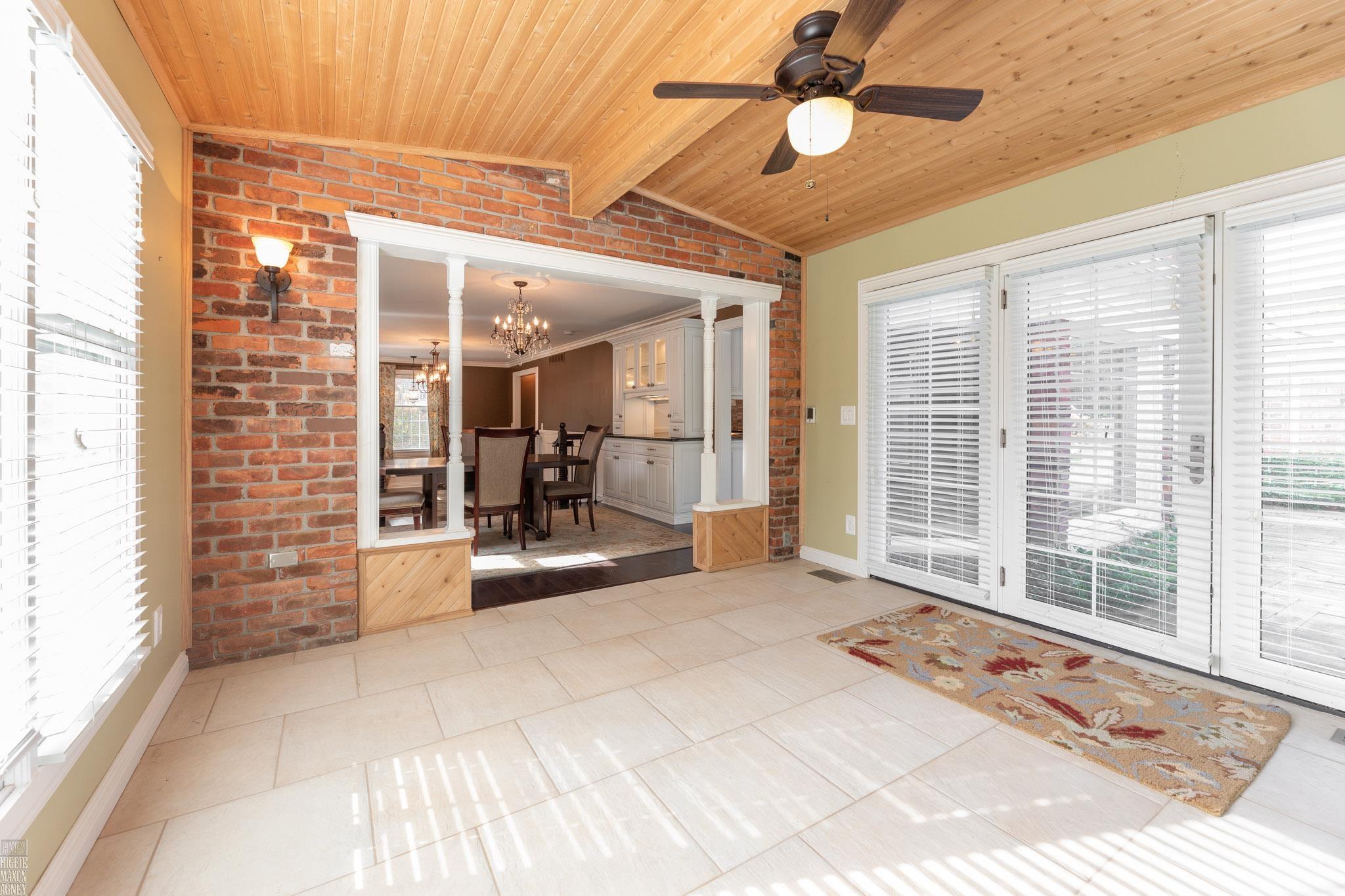 592 Thorntree Road Grosse Pointe Woods, MI 48236 - Photo 14 of 53
