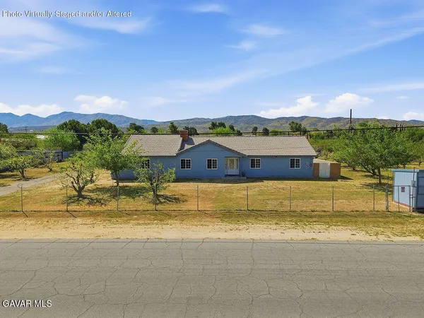 $895,500 | 7624 Avenue U E Littlerock Ca East, Littlerock, CA 93543