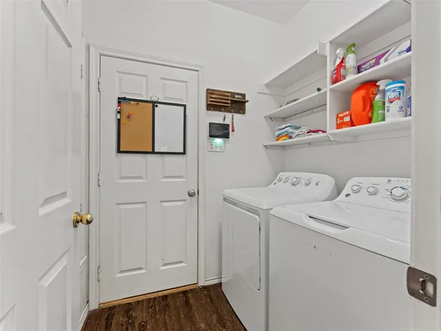 $389,000 | 906 Parkhill Drive, Mansfield, TX 76063