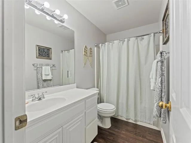 $389,000 | 906 Parkhill Drive, Mansfield, TX 76063