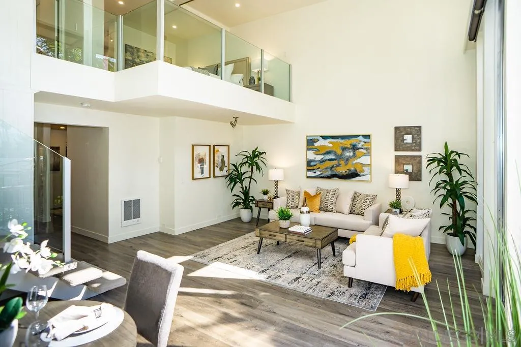 2630 Torrey Pines Road, Unit E22 La Jolla, CA 92037 - Photo 5 of 37 a living room with furniture and wooden floor