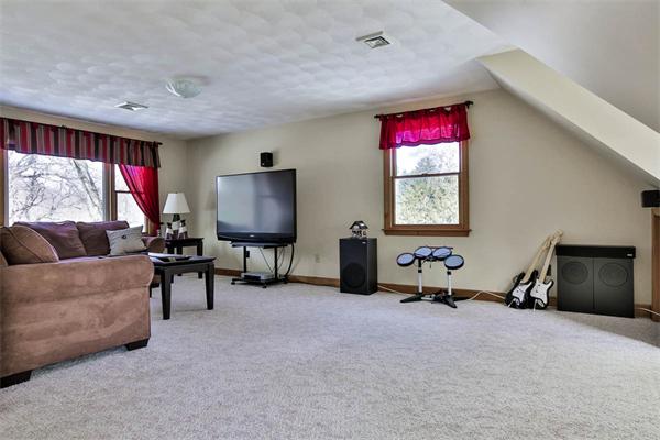 3 Baldwin Road Wilmington, MA 01887 - Photo 17 of 28 Gallery Image 17