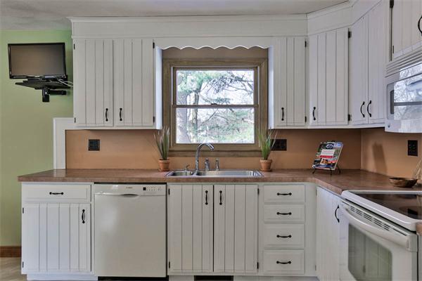 3 Baldwin Road Wilmington, MA 01887 - Photo 6 of 28 Gallery Image 6
