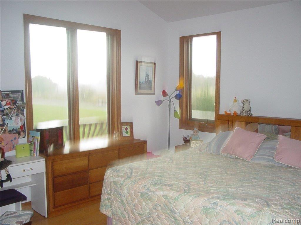 7754 Shea Road Fair Haven, MI 48023 - Photo 6 of 10 DSC01907