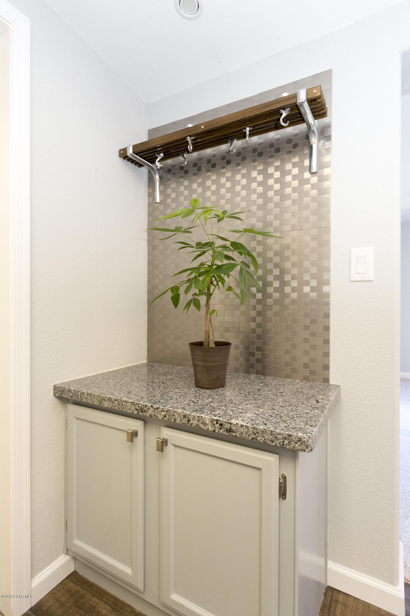 2553 Hilltop Road Prescott, AZ 86301 - Photo 12 of 35 New Pot Rack
