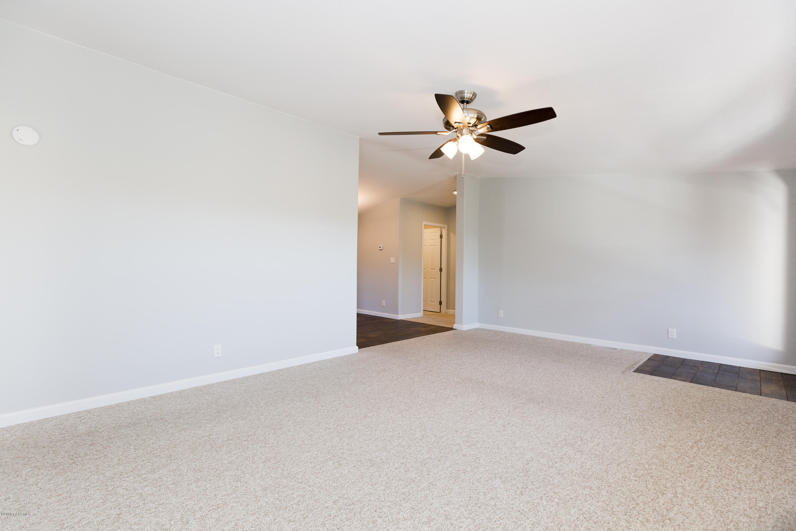 2553 Hilltop Road Prescott, AZ 86301 - Photo 8 of 35 Living Room Area