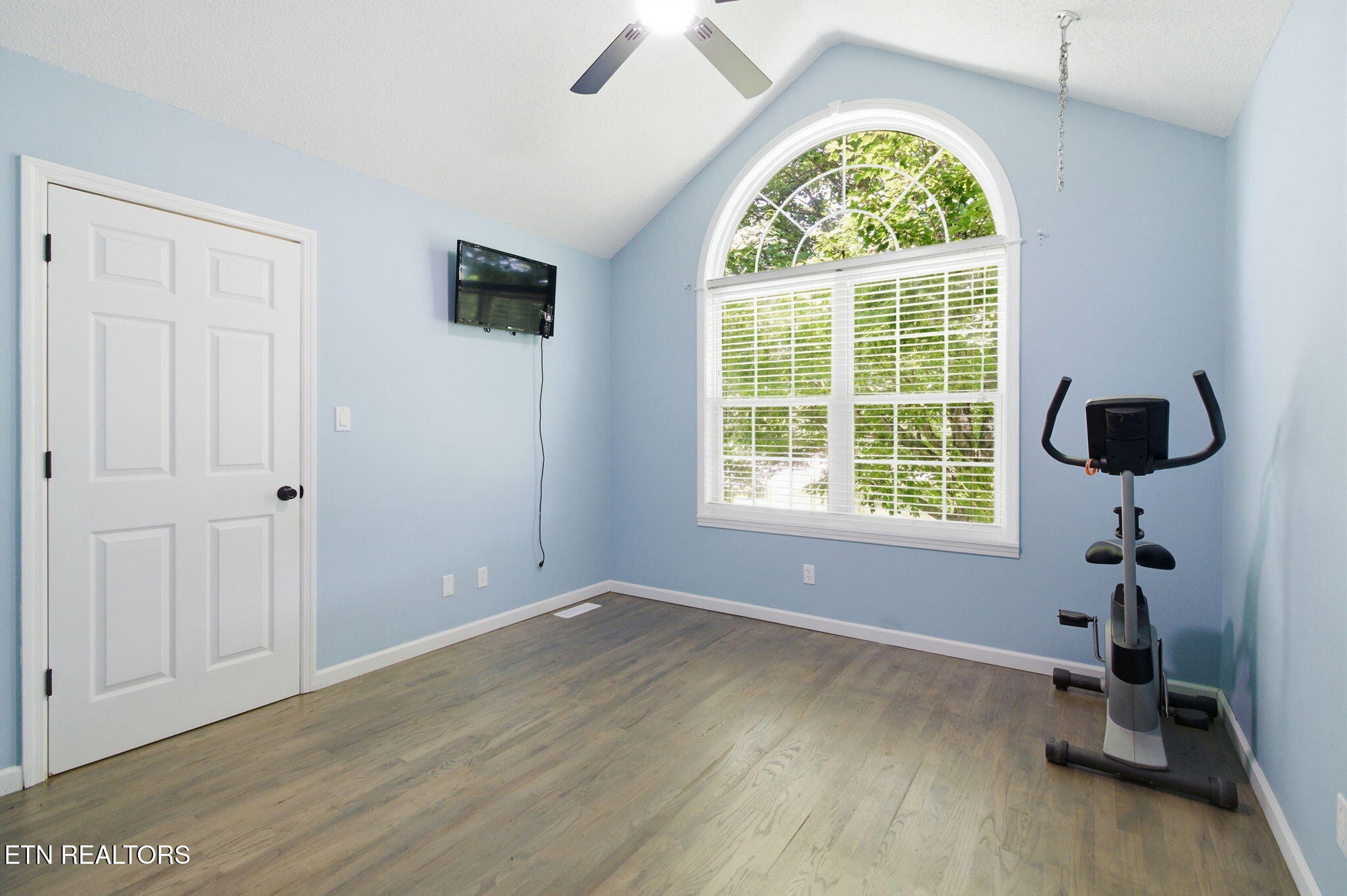 708 New Clear Branch Road Rocky Top, TN 37769 - Photo 23 of 46 36-web-or-mls-DZ3A3764