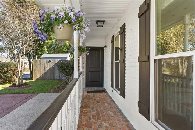 $295,000 | 828 Calvert Street, Metairie, LA 70001