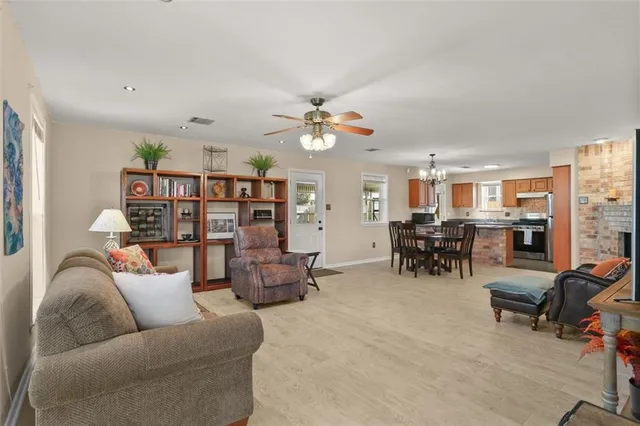 $295,000 | 828 Calvert Street, Metairie, LA 70001