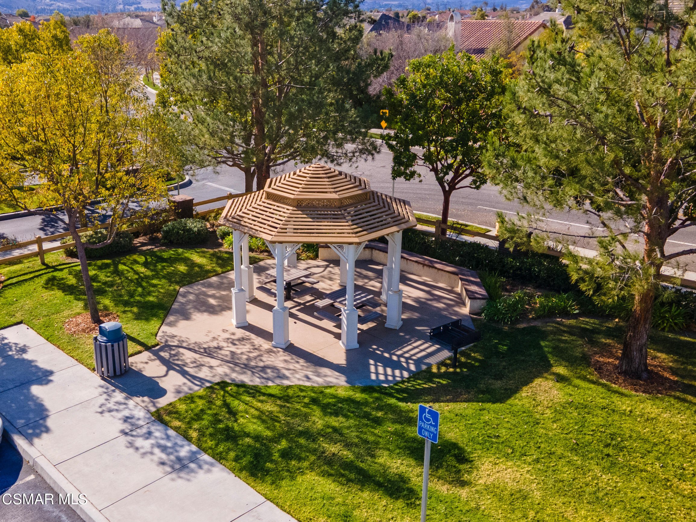 6825 Simmons Way Moorpark, CA 93021 - Photo 21 of 24 a view of a backyard with sitting area