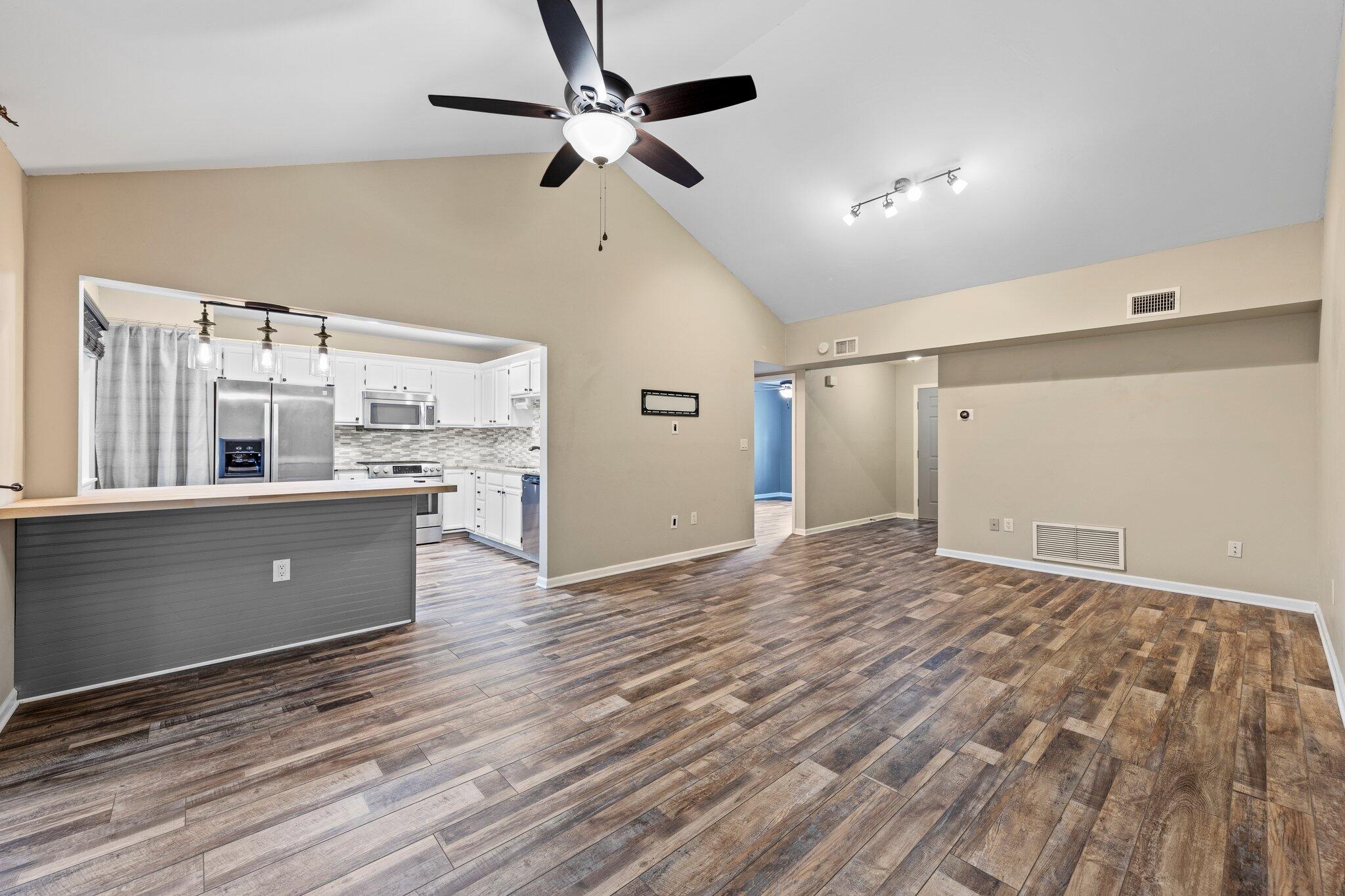 429 Springwood Way Niceville, FL 32578 - Photo 11 of 27 Moore_Media_6