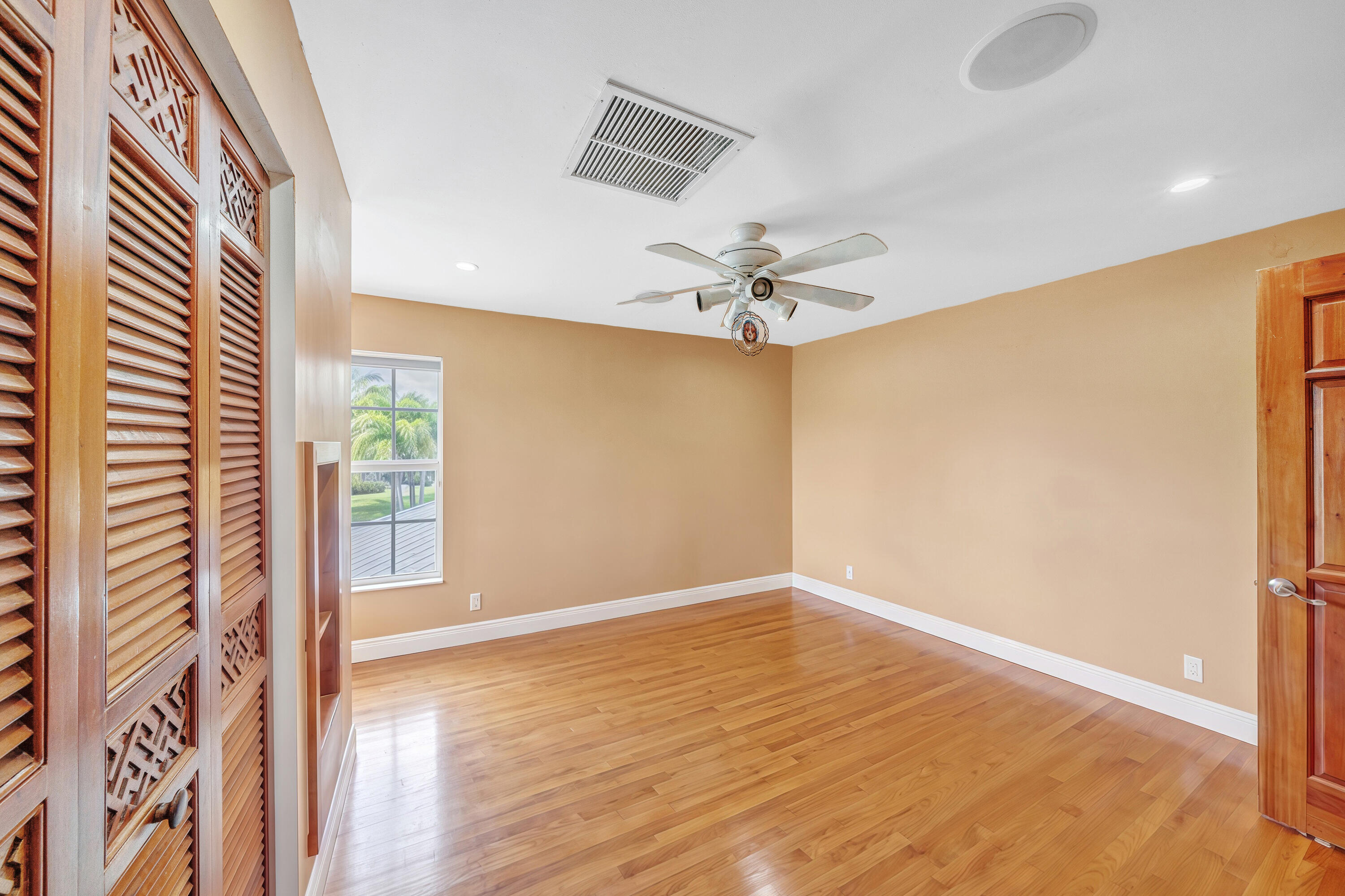 5844 Pinebrook Drive Boca Raton, FL 33433 - Photo 72 of 104 25 Guest Bedroom (1)