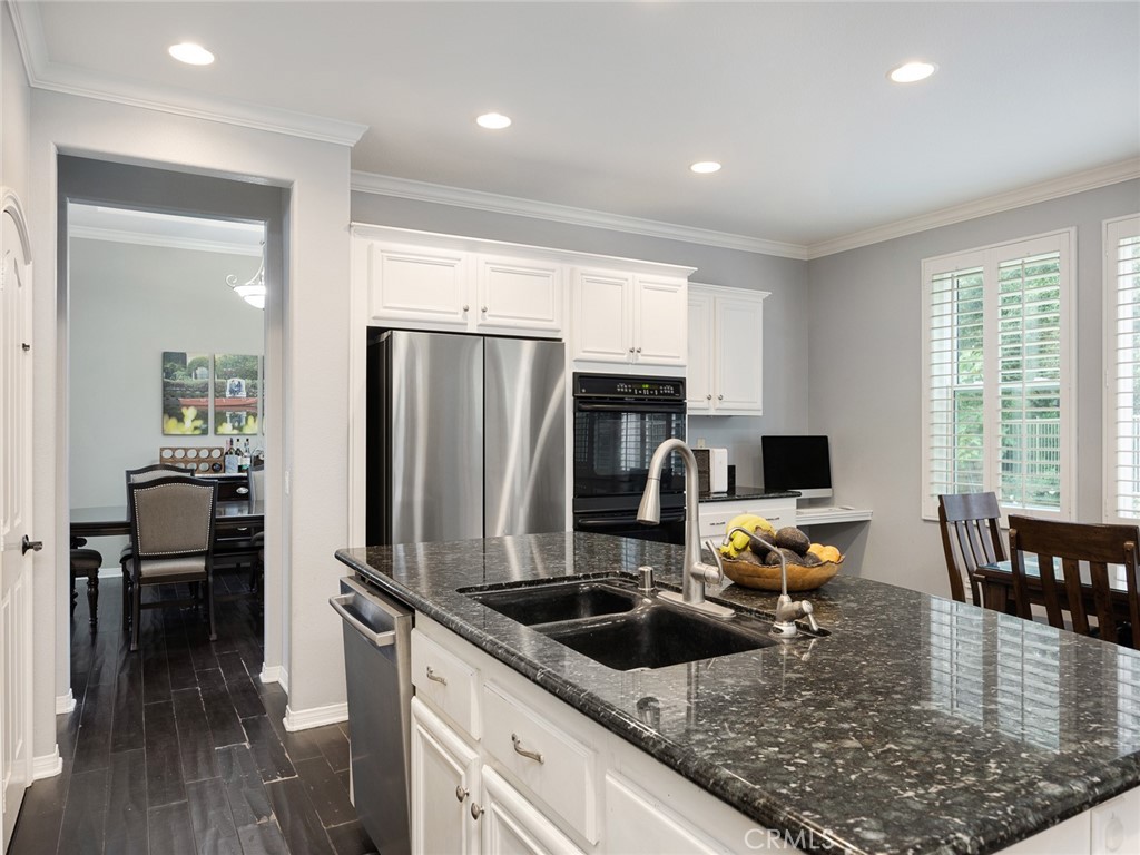 25701 Chestnut Way Stevenson Ranch, CA 91381 - Photo 15 of 63